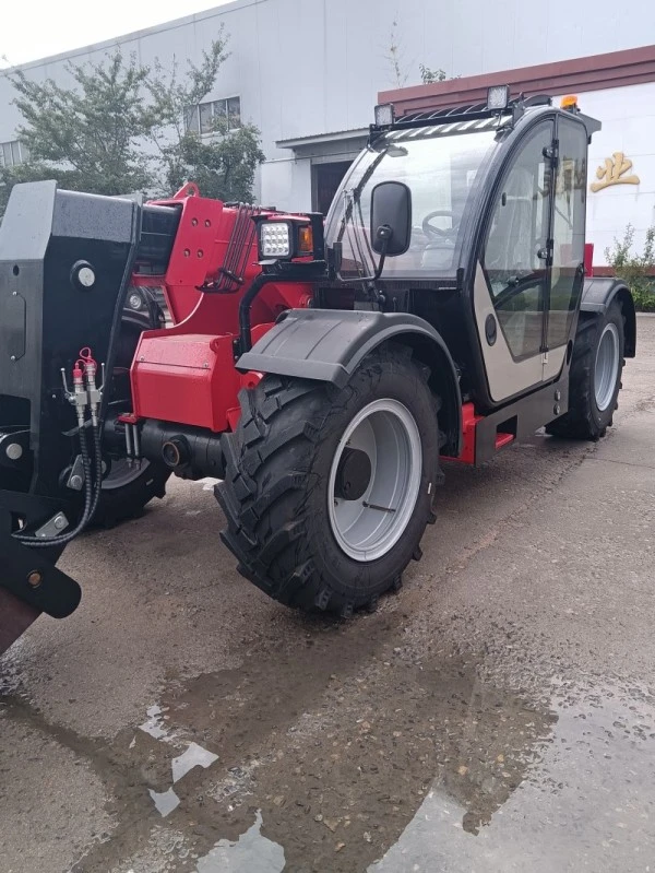12m telescopic handler transporting materials